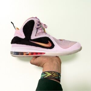 Nike LeBron IX